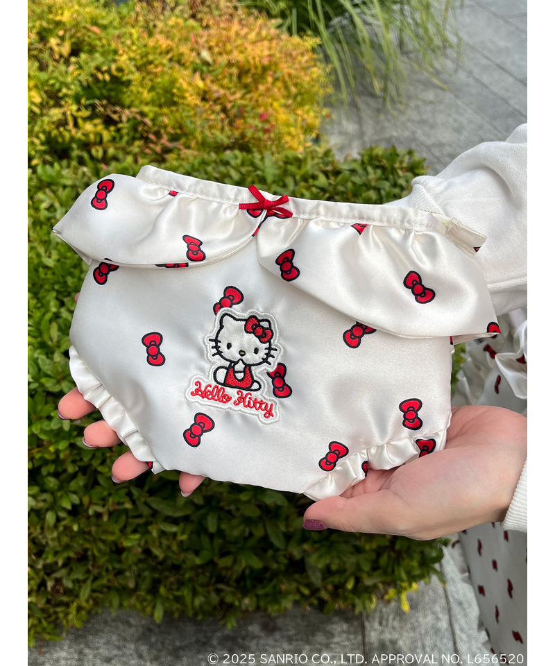 【HELLO KITTY】リボン柄パンツポーチ 詳細画像 ホワイト 3