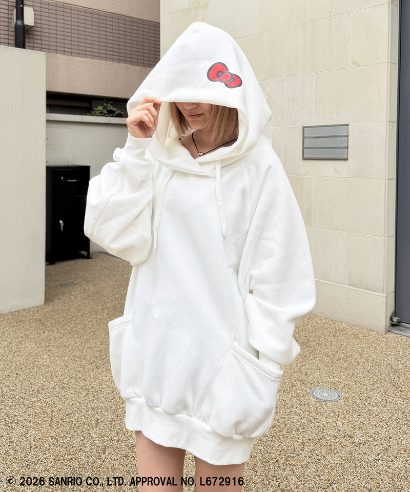 【Sanrio/サンリオキャラクターズ】ハローキティバックプリントドルマンパーカー 詳細画像 ホワイト 5