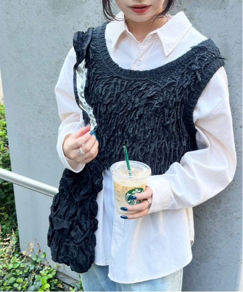 ループツイスト編みニットベスト 詳細画像 ブラック系 2