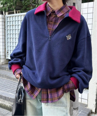 ワンポイント刺しゅうフリースハーフZIPプルオーバー