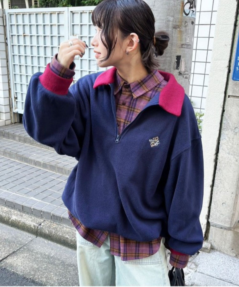 ワンポイント刺しゅうフリースハーフZIPプルオーバー 詳細画像 ネイビー 3