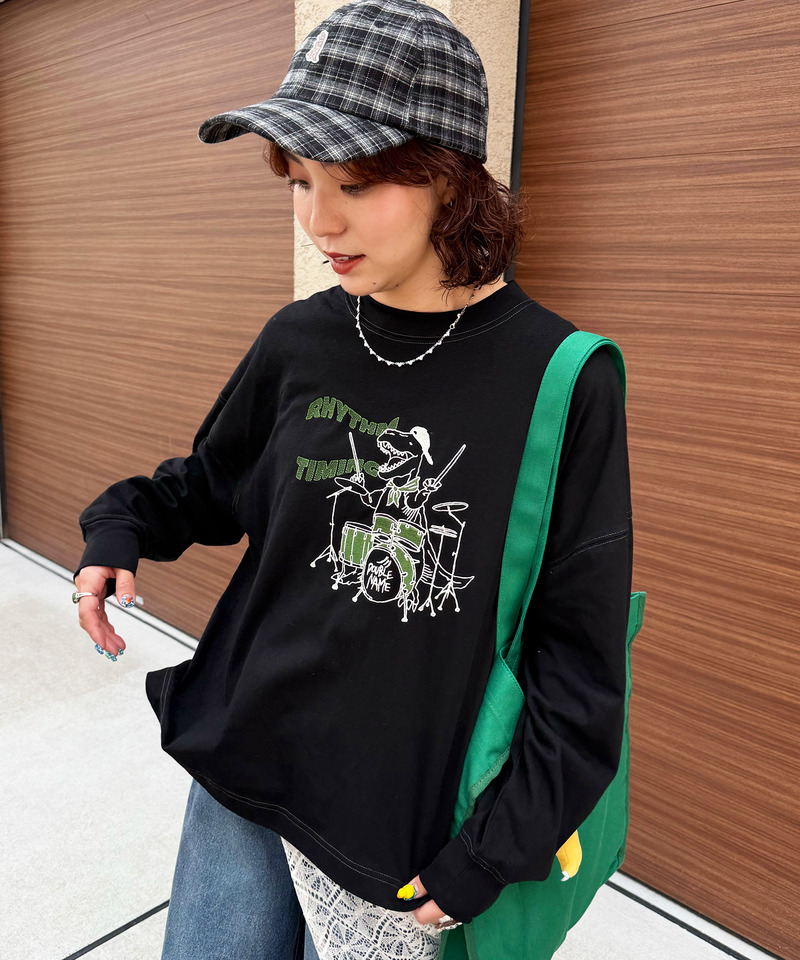 バンドを組みたい恐竜刺しゅうロンTEE 詳細画像 ブラック 2