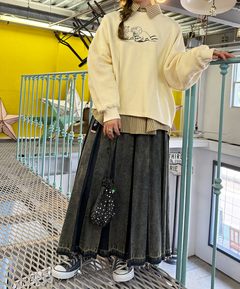 とにかく進む恐竜刺しゅうプルオーバー 詳細画像 オフホワイト 7