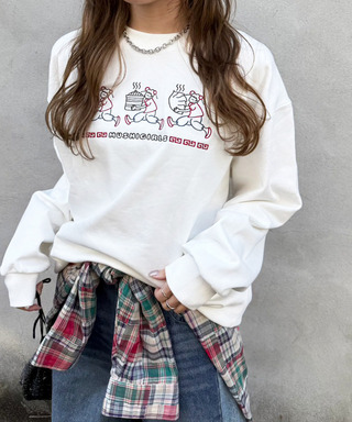 蒸しガール刺しゅうプルオーバー