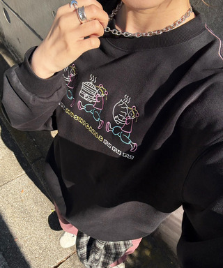 蒸しガール刺しゅうプルオーバー