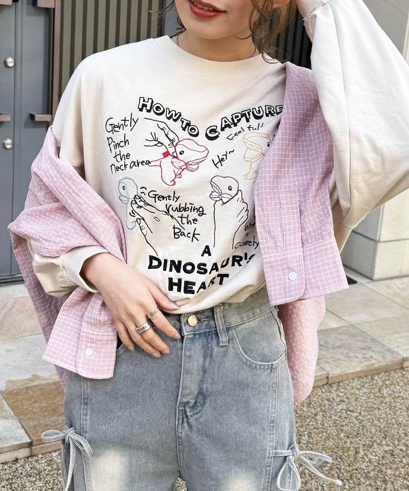 How to Capture a Dino. Heart 刺しゅうプルオーバー 詳細画像 オフホワイト 9