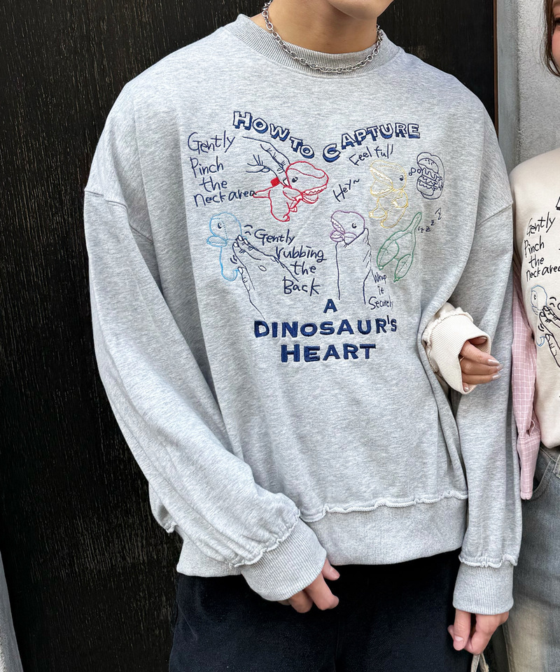 How to Capture a Dino. Heart 刺しゅうプルオーバー 詳細画像 グレー 3