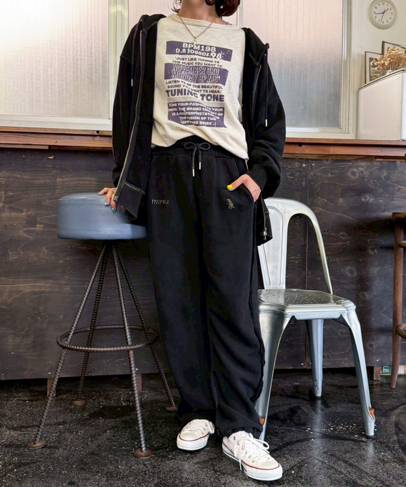 【m:rex】ミニ恐竜刺しゅうフードZIPパーカー 詳細画像 ブラック 7