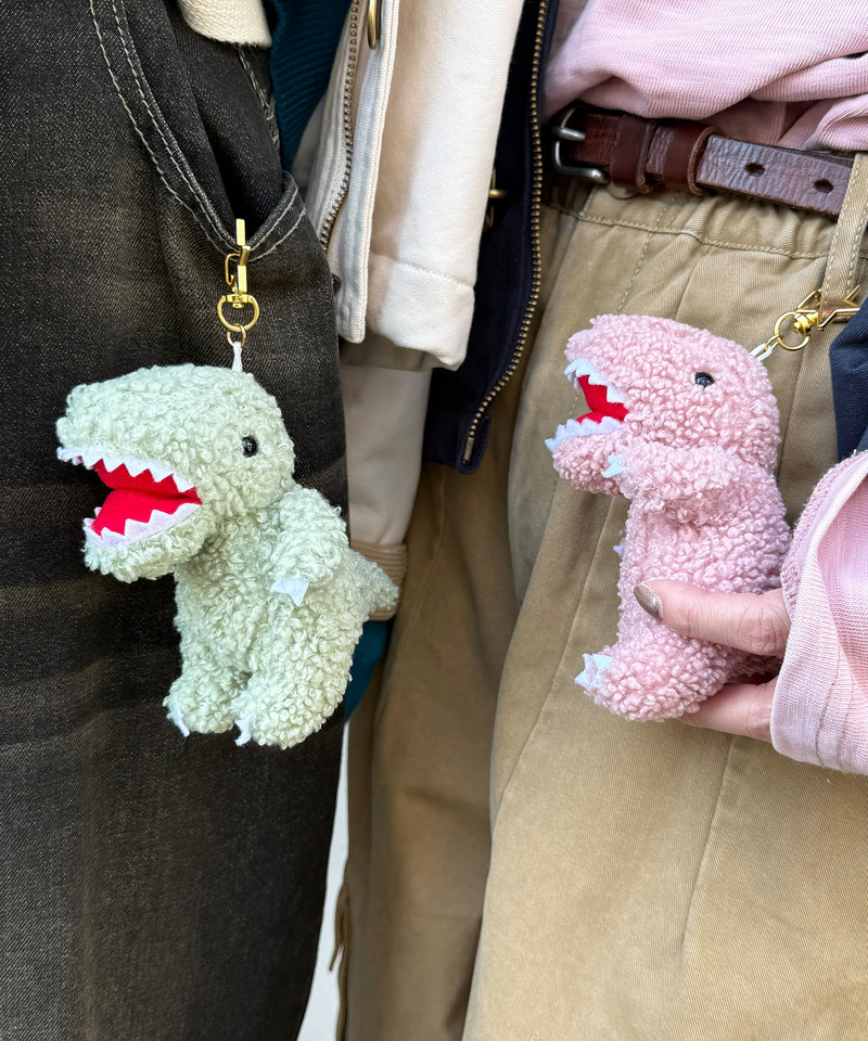 【m:rex】もこもこ恐竜ぬいぐるみキーホルダー 詳細画像 ピンク 3