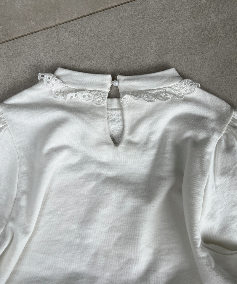 【Disney】おしゃれキャット / フリルスウェット 詳細画像 オフホワイト 3