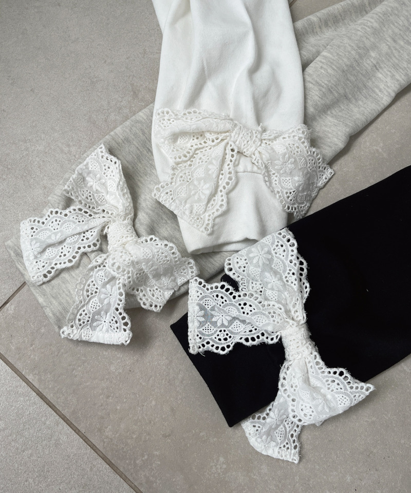 【Disney】おしゃれキャット / フリルスウェット 詳細画像 ブラック 3