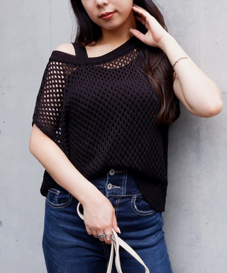 透かし編みアシメショルダーレイヤードニット