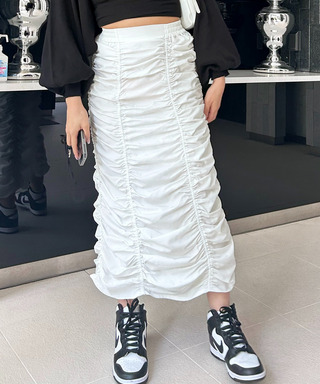 ギャザータイトスカート