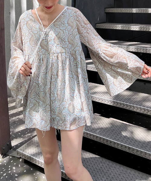 ペイズリー柄ラメストライプフレアブラウス 詳細画像