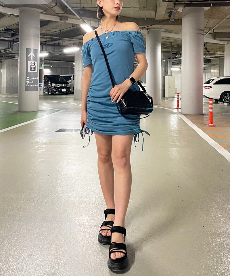 オフショルギャザータイトワンピース 詳細画像 ブルー 2