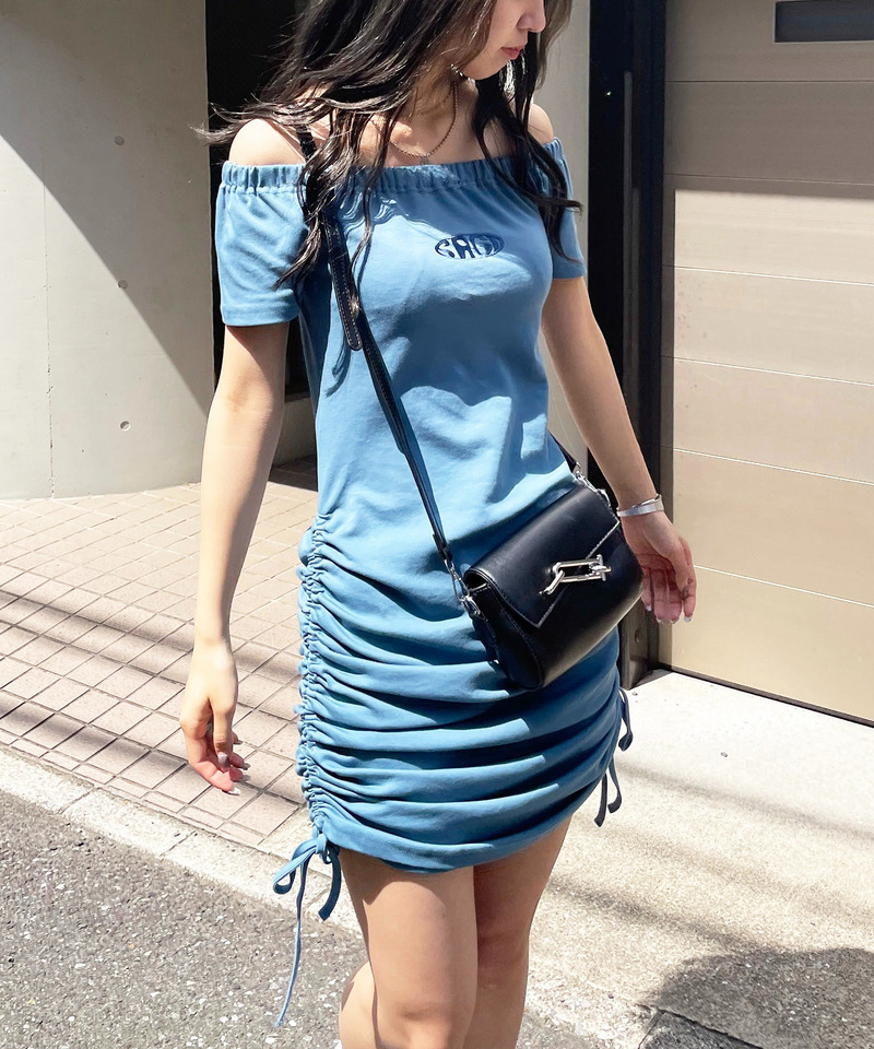 オフショルギャザータイトワンピース 詳細画像 ブルー 3