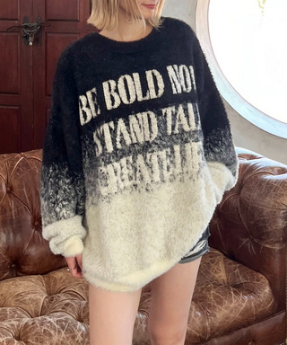 フロントロゴオーバーニット