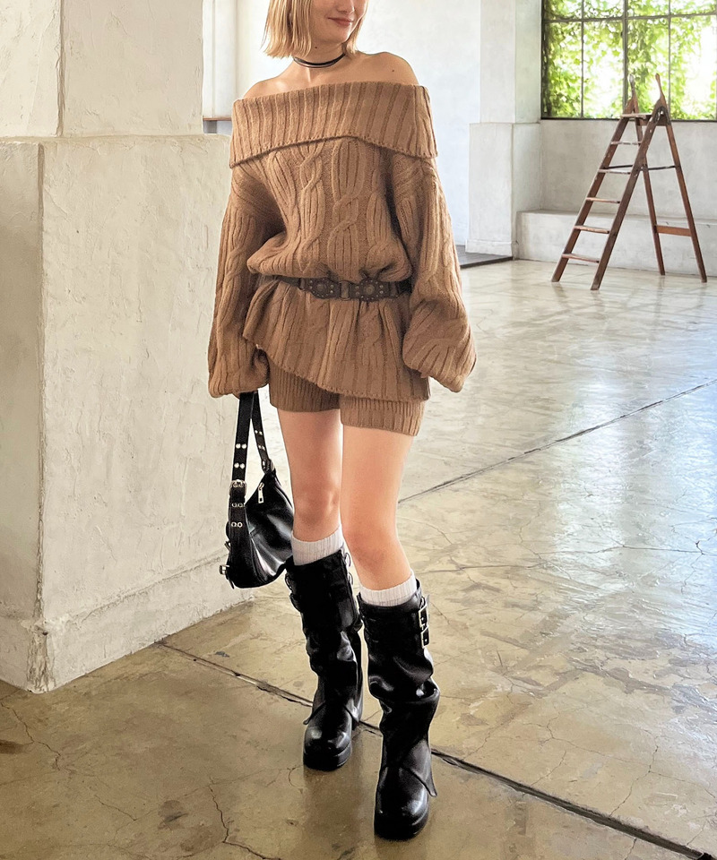 オフショルニット×ショートパンツ 詳細画像 ベージュ 2