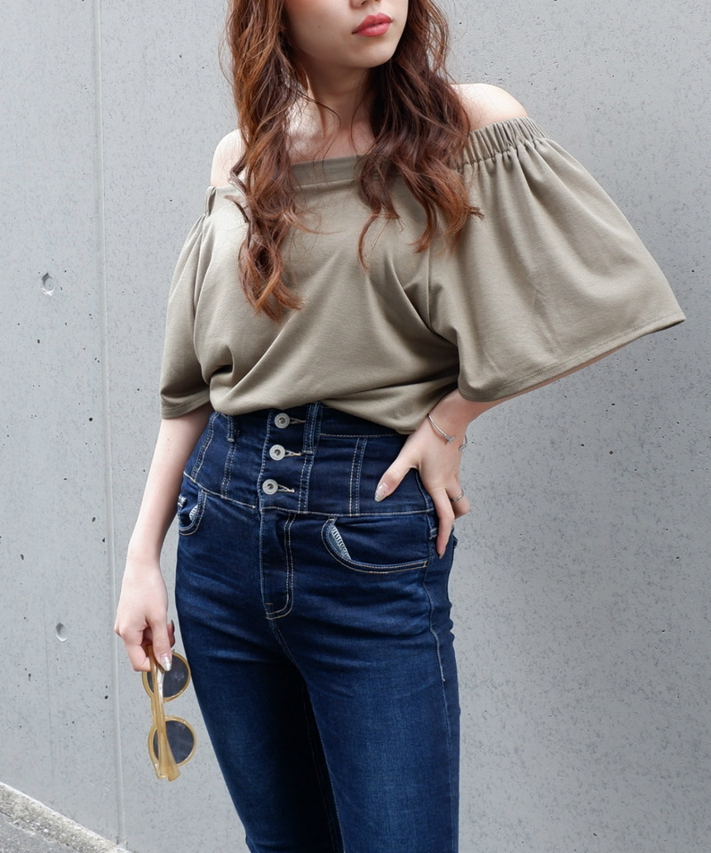 オフショルダーカットトップス 詳細画像 カーキ 1