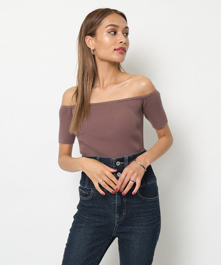 オフショルダーリブニット