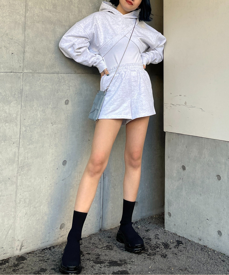 カシュクールヘムレイヤードスウェットトップス&times;スウェットショートパンツ 詳細画像 グレー 2