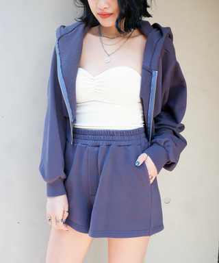 コンパクトスウェットZIPパーカー&times;スウェットショートパンツ