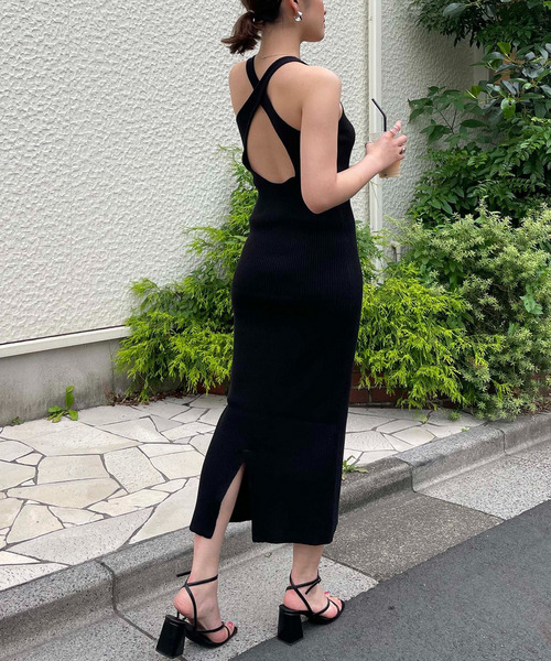 バックオープンスリットマキシワンピース