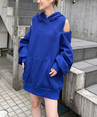 オープンショルダーZIPパーカー