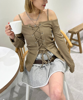 オフショルレースアップアンサンブルトップス