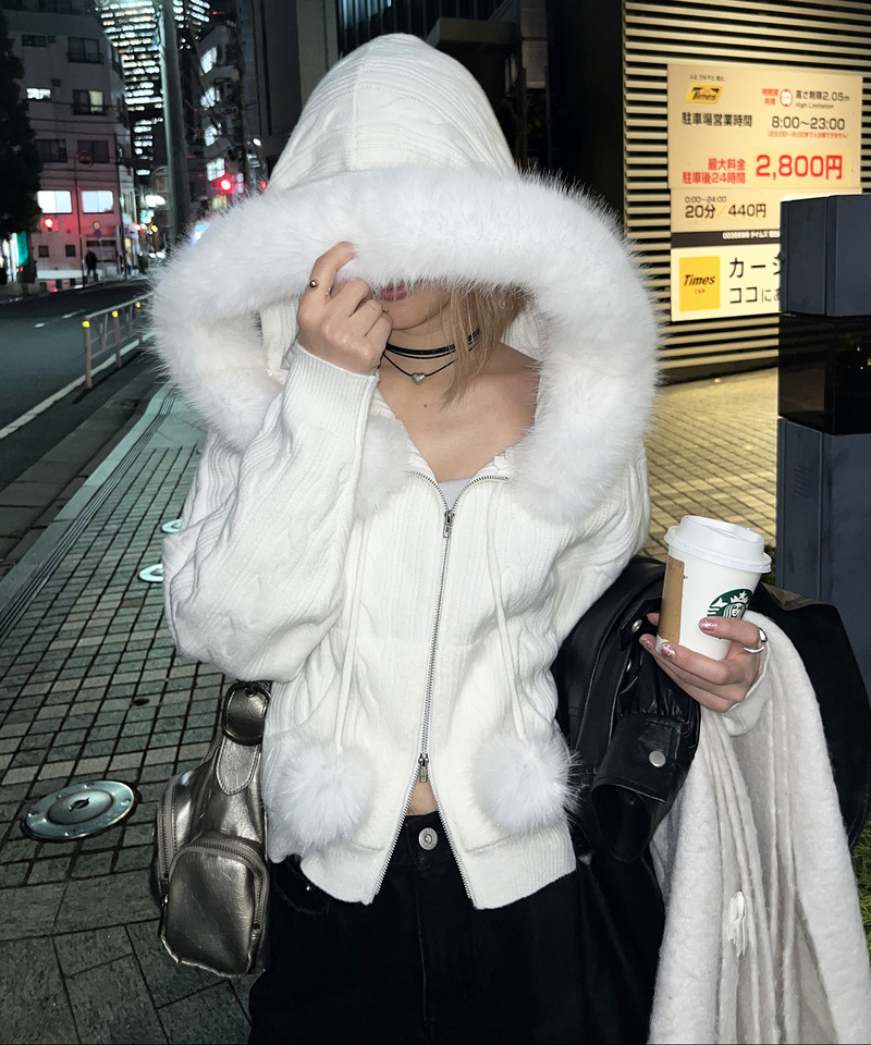 ぽんぽん付きケーブル編みニットショートパーカー 詳細画像 オフホワイト 9