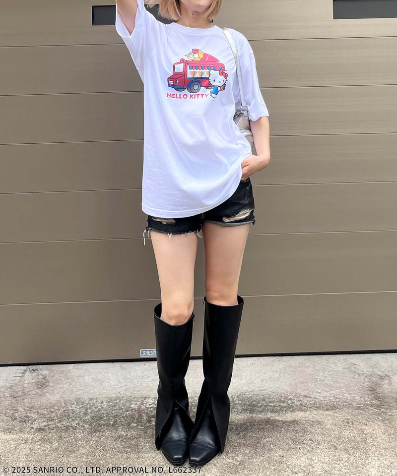 【Sanrio characters/サンリオキャラクターズ】ハローキティスーベニアTシャツ 詳細画像 ホワイト 3