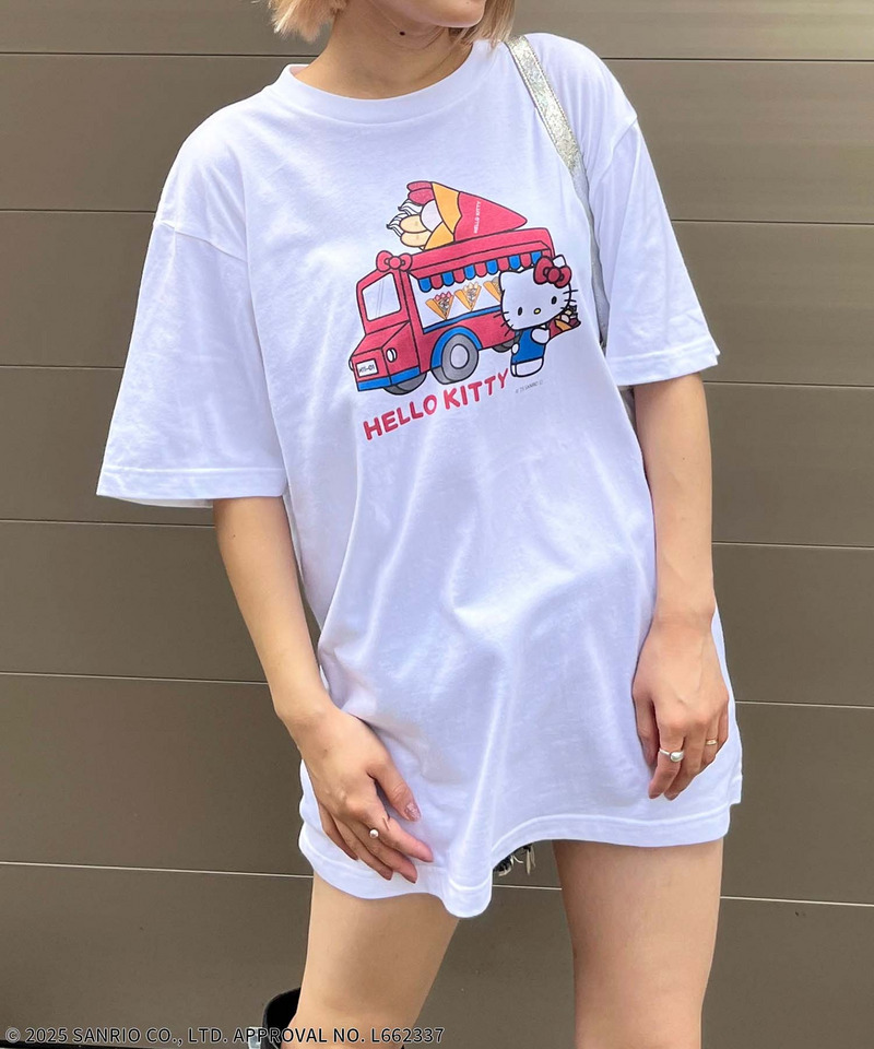 【Sanrio characters/サンリオキャラクターズ】ハローキティスーベニアTシャツ 詳細画像 ホワイト 4