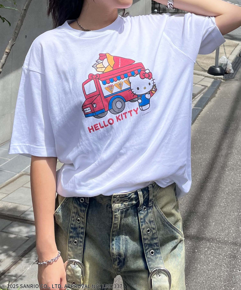 【Sanrio characters/サンリオキャラクターズ】ハローキティスーベニアTシャツ 詳細画像 ホワイト 5