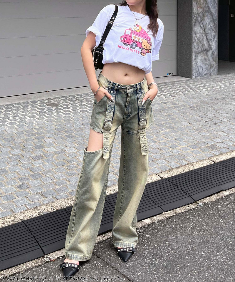 【Sanrio characters/サンリオキャラクターズ】ハローキティスーベニアTシャツ 詳細画像 ホワイト系 3