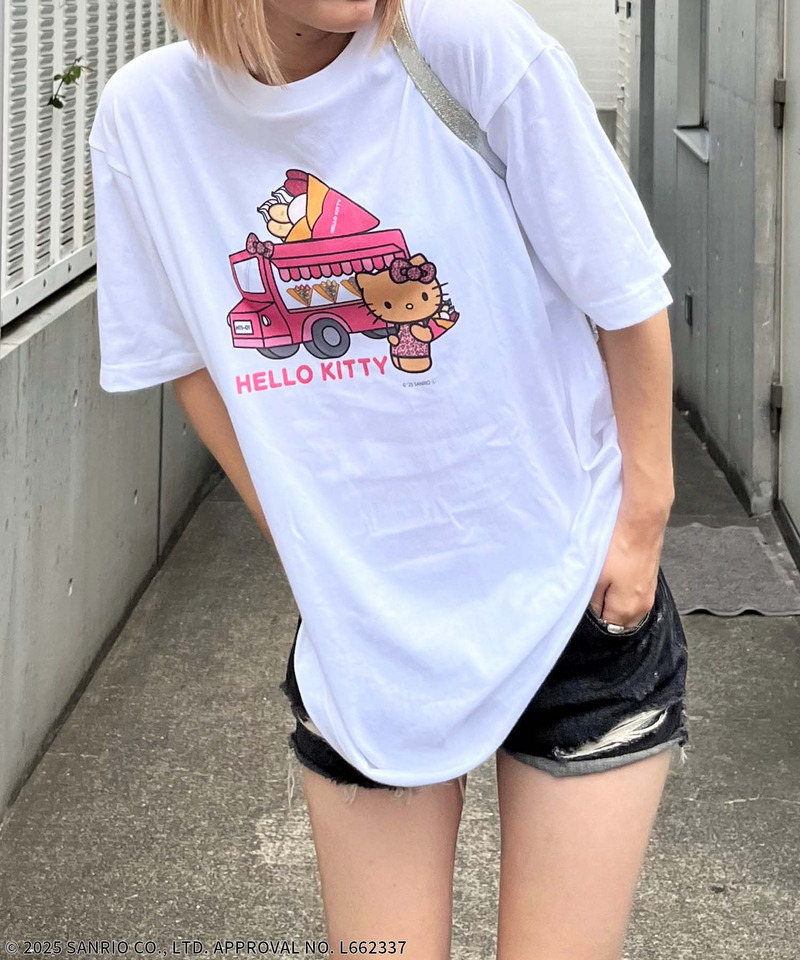 【Sanrio characters/サンリオキャラクターズ】ハローキティスーベニアTシャツ 詳細画像 ホワイト系 5
