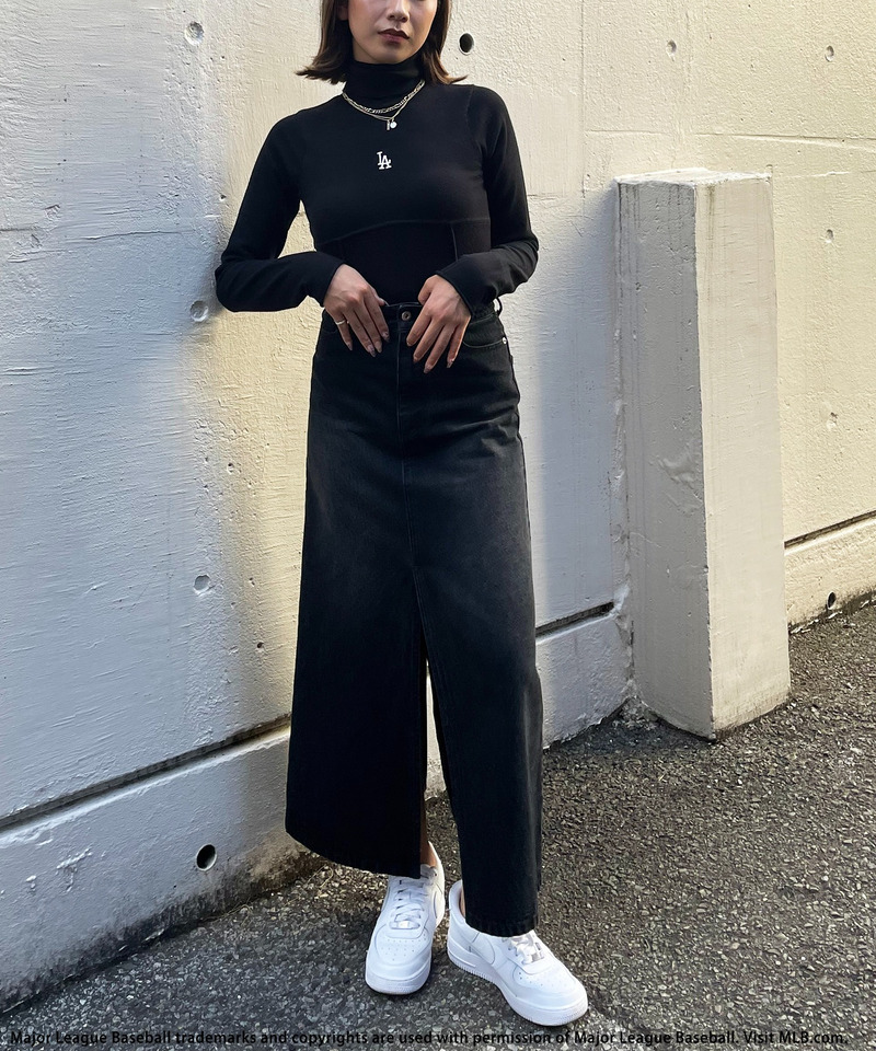 【MLB】ポケットロゴスリットデニムスカート 詳細画像 ブラックデニム 3