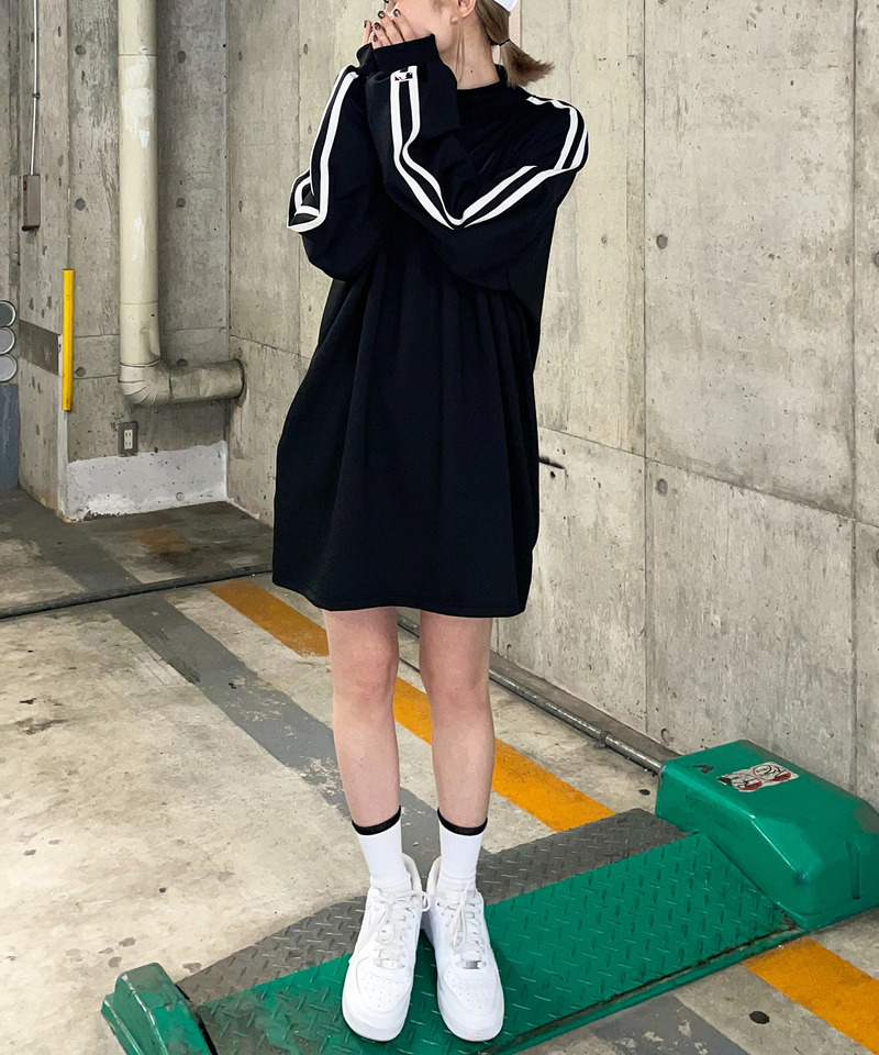 【MLB】モックネックロゴワンピース 詳細画像 ブラック 3