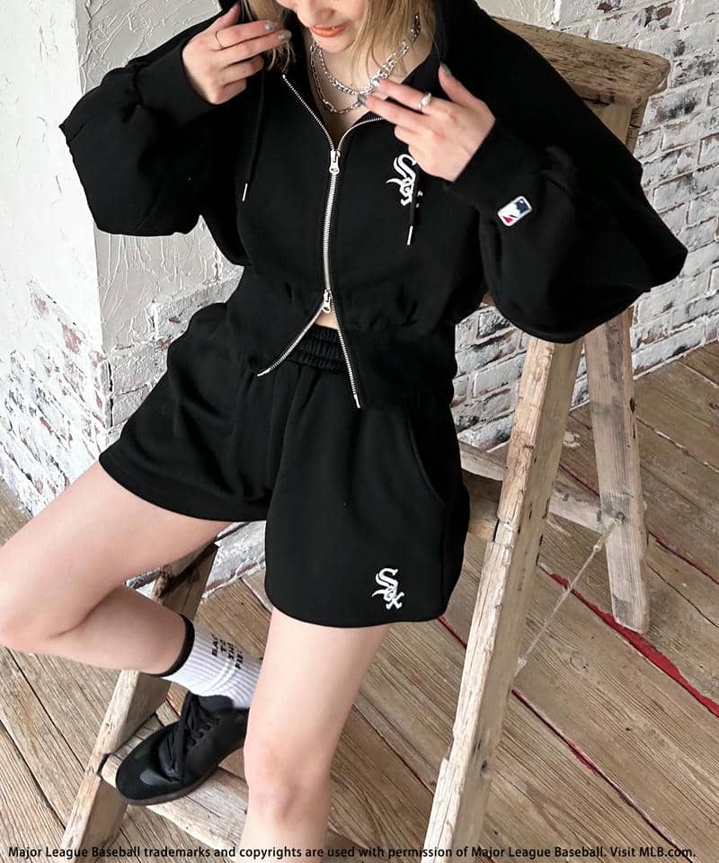 【MLB】ZIPロゴフーディーセットアップ 詳細画像 ブラック 1