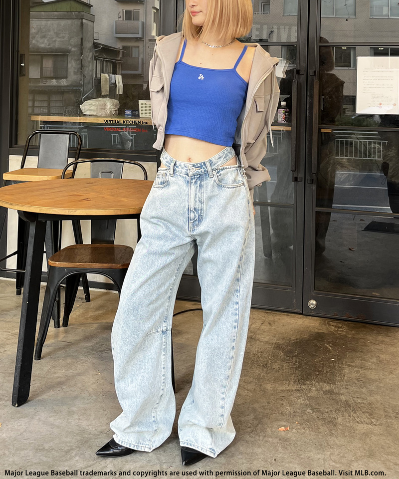 【MLB】カップ付きワンポイントロゴサーマルキャミソール 詳細画像 ブルー 4