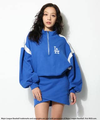 【MLB】配色ドルマンハーフZIPワンピース