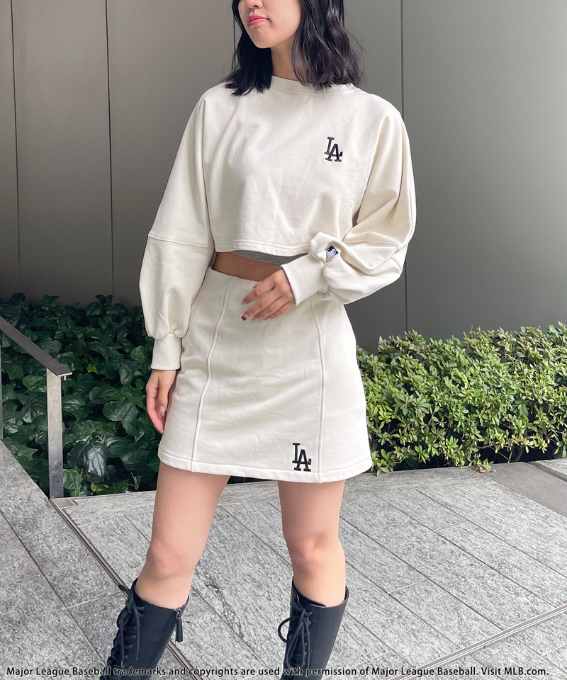 【MLB】刺しゅうロゴドルマンスカートセットアップ 詳細画像 オフホワイト 12