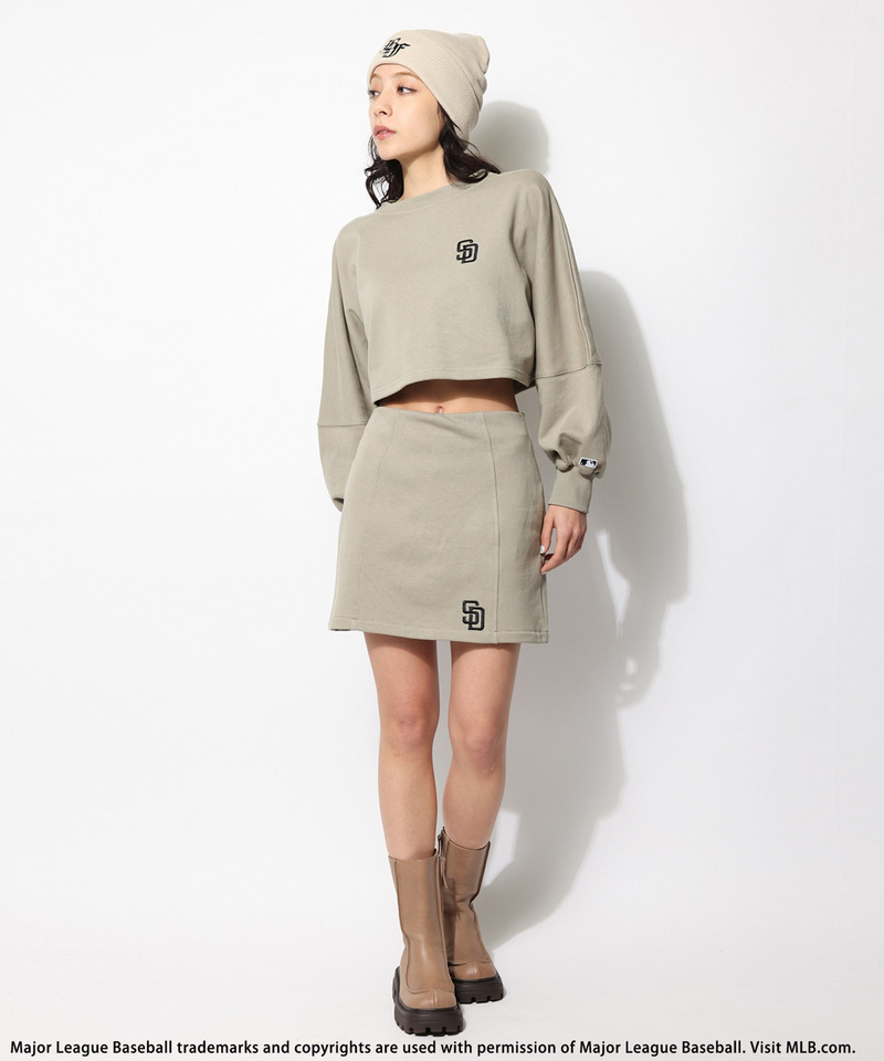 【MLB】刺しゅうロゴドルマンスカートセットアップ 詳細画像 カーキ 5