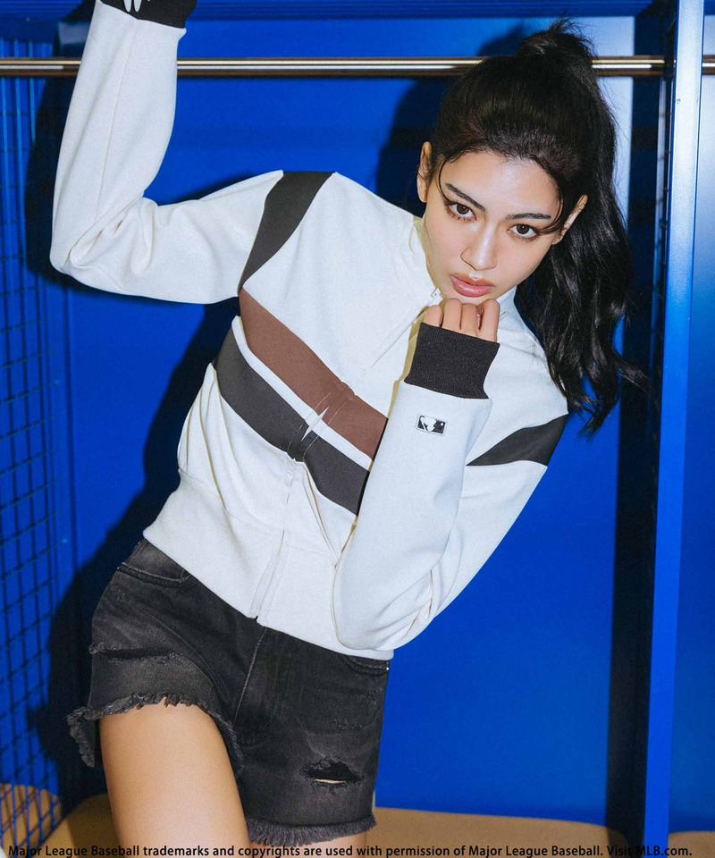 【MLB】シリコンワッペンロゴトラックジャケット 詳細画像 オフホワイト 3