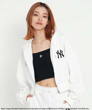 【MLB】刺しゅうロゴショートZIPパーカー