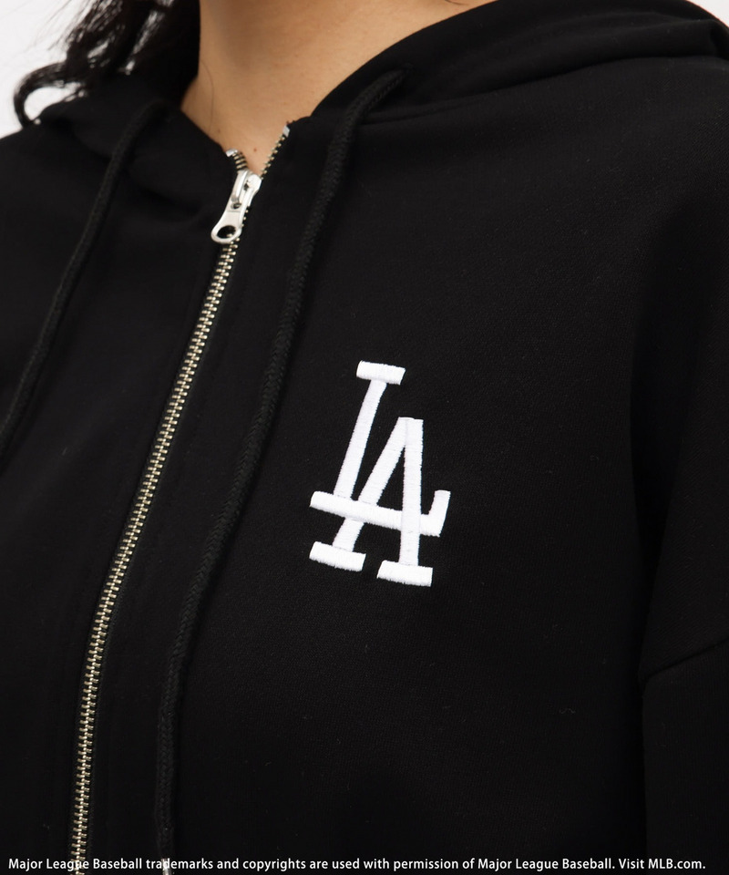 【MLB】刺しゅうロゴショートZIPパーカー 詳細画像 ブラック 18