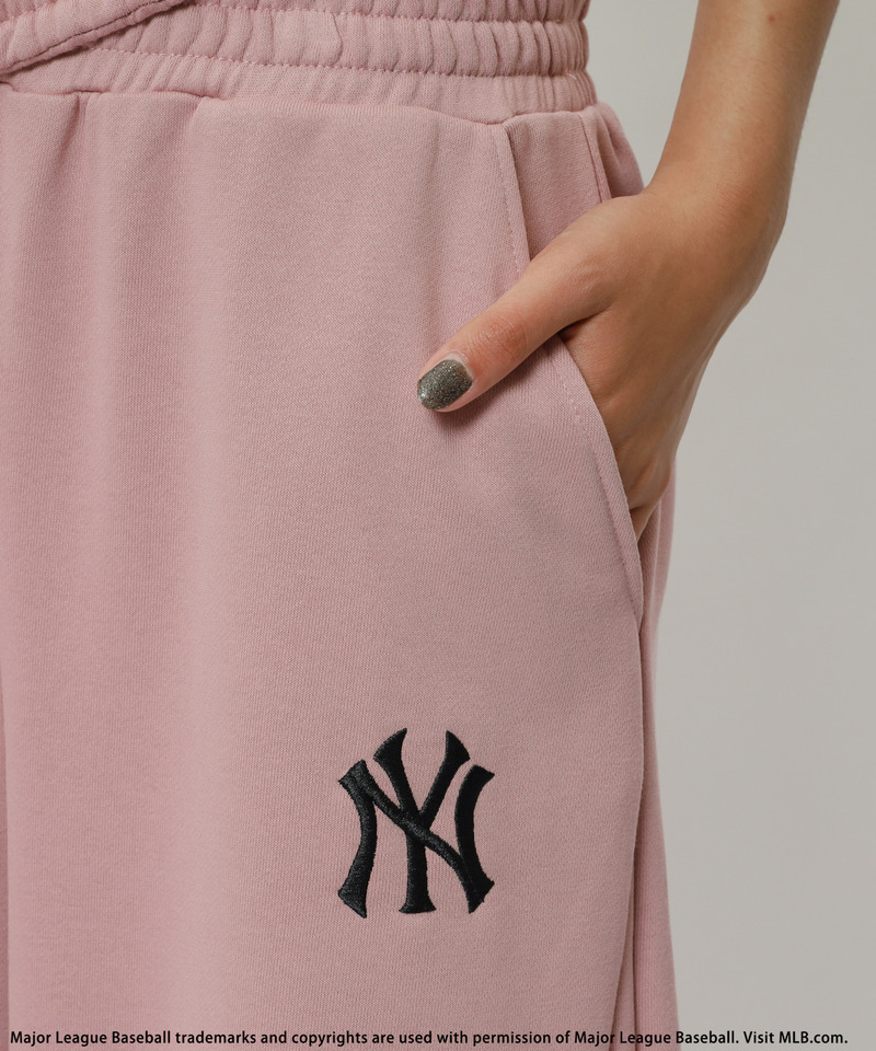 【MLB】刺しゅうロゴウエストカットバレルレッグスウェットパンツ 詳細画像 ピンク 13