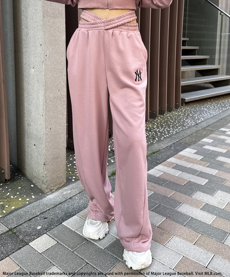【MLB】刺しゅうロゴウエストカットバレルレッグスウェットパンツ 詳細画像 ピンク 6