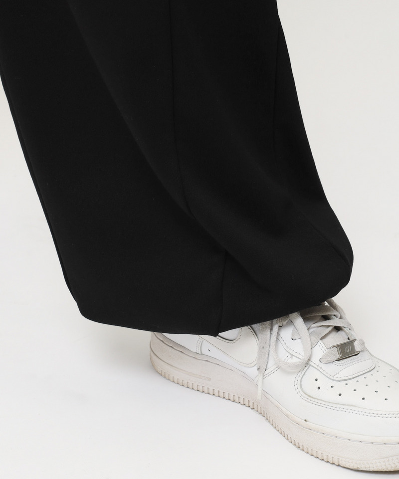 【MLB】刺しゅうロゴウエストカットバレルレッグスウェットパンツ 詳細画像 ブラック 19