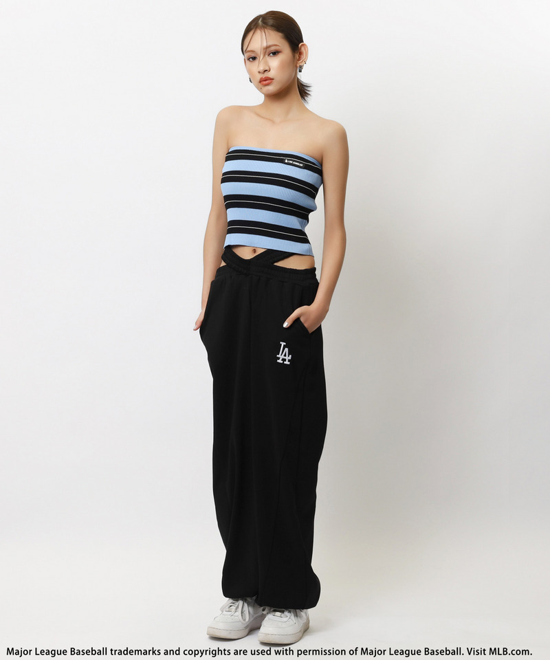 【MLB】刺しゅうロゴウエストカットバレルレッグスウェットパンツ 詳細画像 ブラック 4