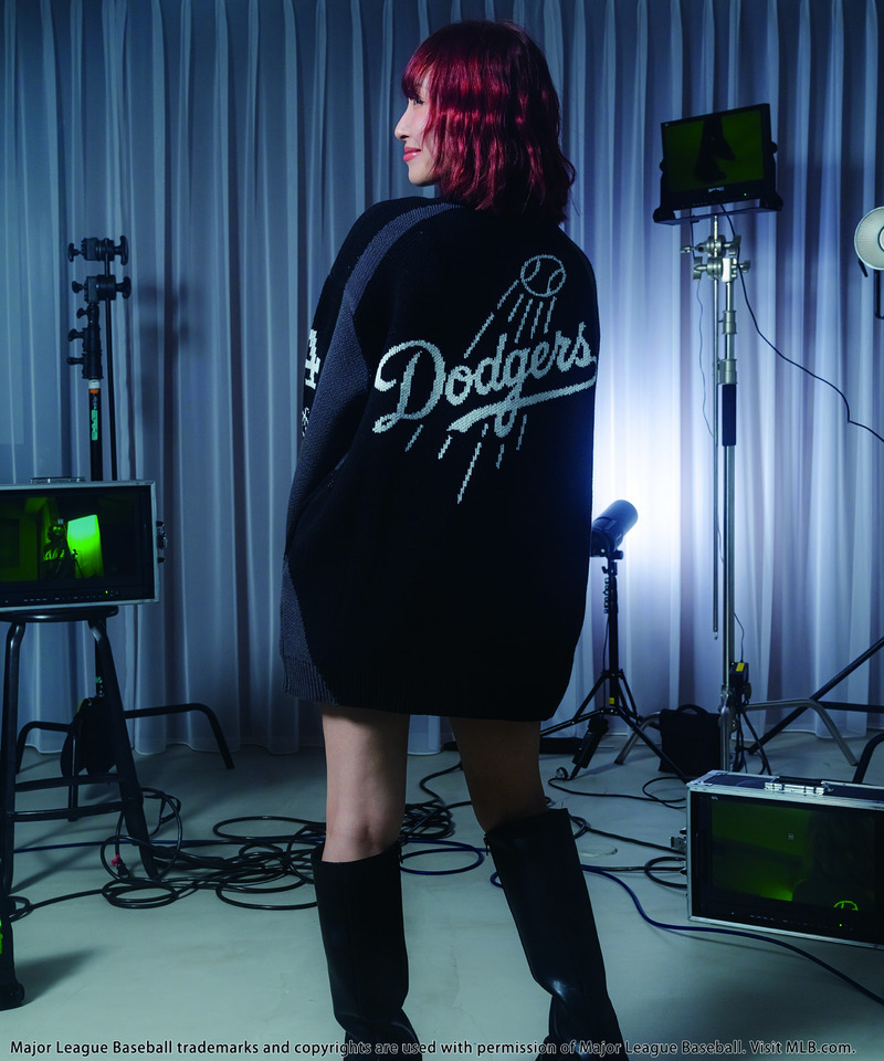 【MLB】ダブルZIPロゴニットカーデ 詳細画像 ブラック 8